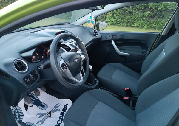 Ford Fiesta cena 22950 przebieg: 169500, rok produkcji 2012 z Staszów małe 497